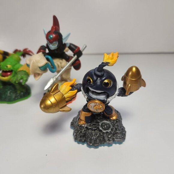 Skylander Figurines Lot of 4 Fright Rider Countdown Spyro Dragon Zook - Picture 5 of 7
